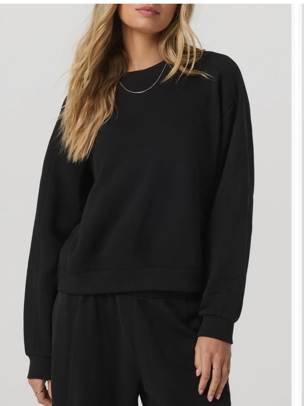 Vuori Sedona Crewneck in Black